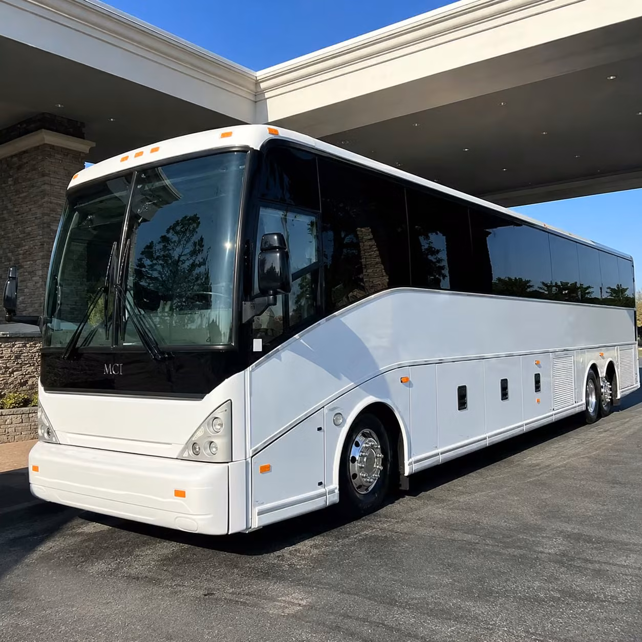 get your charlotte team to charlotte douglas international airport without the chaos